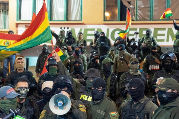 La sublevación de la Policía desata la peor crisis en la era de Evo Morales