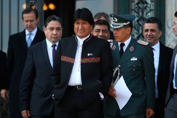 Evo Morales renuncia a la presidencia de Bolivia tras llamado del Ejército y la Policía