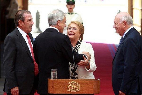 Piñera abordó contingencia del país con ex presidentes Bachelet, Frei y Lagos