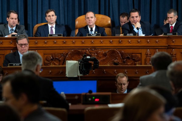 Audiencias por impeachment: revelan nueva llamada de Trump a embajador ucraniano