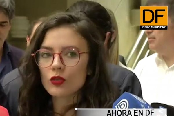 <p>Ahora en DF: El Partido Comunista, que se restó de las negociaciones, participará en el proceso constitucional</p>
