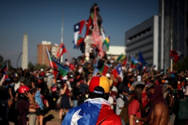 Bloomberg: "Desigual y furiosa, América Latina se cae a pedazos"