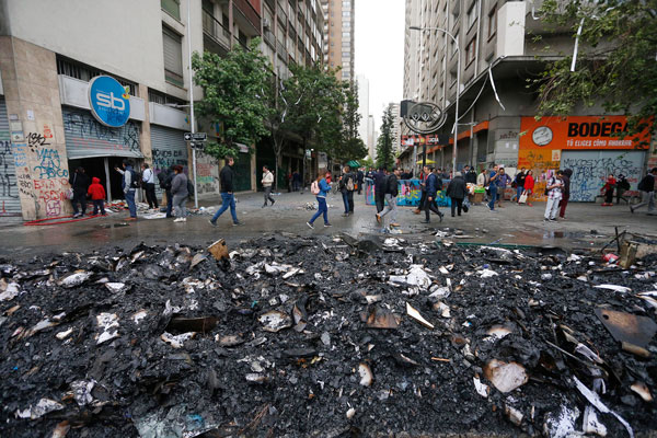 Balance de LyD: los millonarios costos económicos del primer mes de disturbios