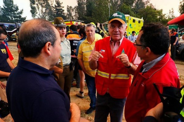 Ministro Walker confirma intencionalidad en incendios de Valparaíso