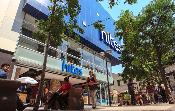 Hites cae más de 10% luego de que la Justicia acogiera denuncia en su contra
