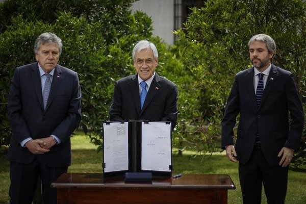 Presidente Piñera anuncia pronto plan de reconstrucción y reimpulso económico
