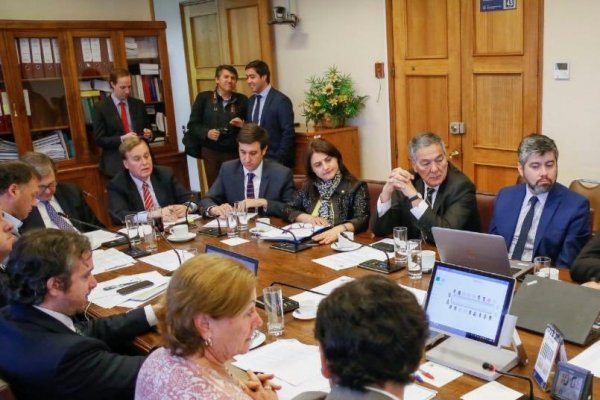 Comisión de Hacienda de la Cámara despacha ley corta que aumenta pensiones solidarias