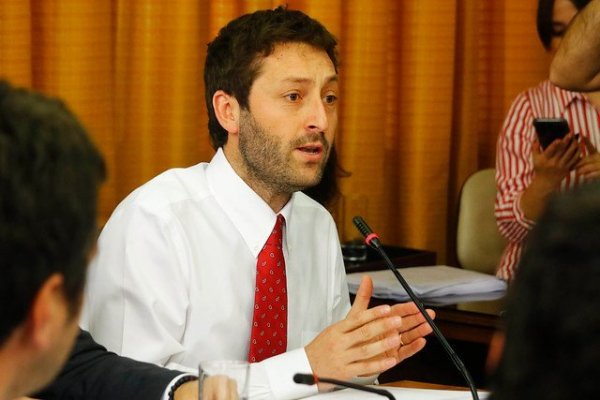 Diputados UDI piden utilizar 2% constitucional para que Carabineros y PDI reparen implementos dañados