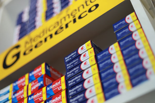 La clave para bajar precio de medicamentos enfrenta las dudas de la industria