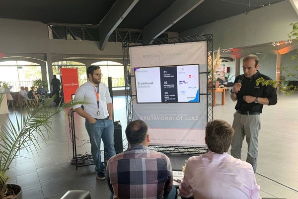 Acciona selecciona a cuatro startups chilenas para pilotear soluciones para sus negocios en el país