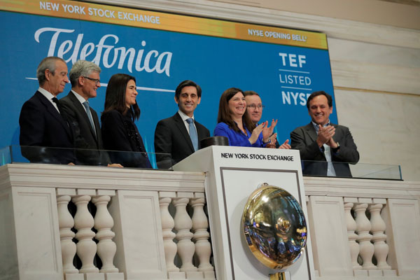 <p>José María Álvarez-Pallete, presidente de Telefónica, inauguró la sesión en la Bolsa de Nueva York el martes. Foto: Reuters</p>