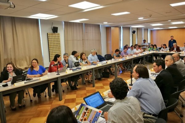 Gobierno entregará hoy nueva propuesta de reajuste salarial para el sector público