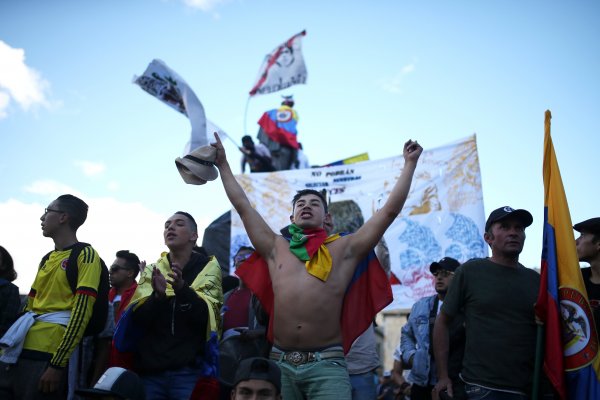 Sindicatos y gobierno de Colombia reanudan diálogo sin alcanzar acuerdo para acabar protestas