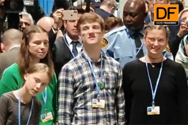 <p>Ahora en COP25: Greta Thunberg llega a Madrid y participará de dos actividades del pabellón chileno</p>