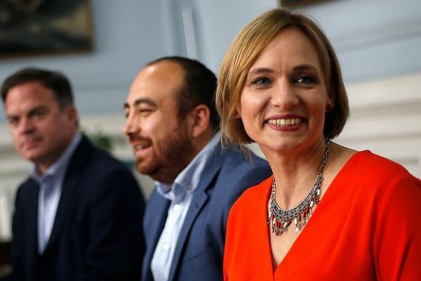 DC da a conocer propuesta de profunda reforma que contempla la pensión básica garantizada
