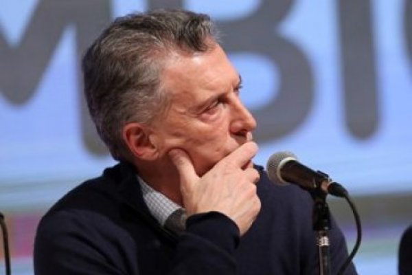 La herencia de Macri: el dólar subió 515% y el riesgo país se cuadriplicó