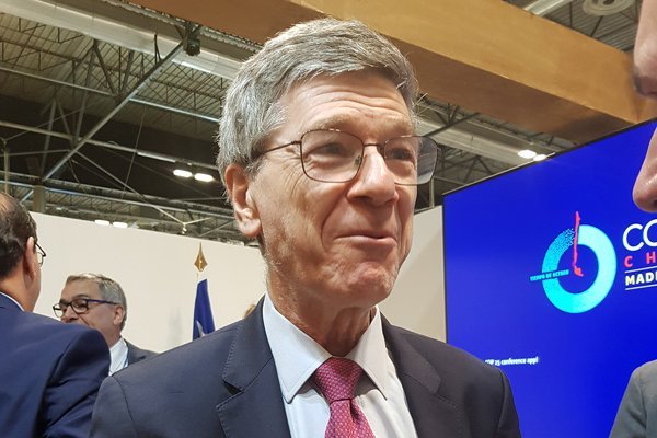 Jeffrey Sachs sobre descarbonización: “Es una buena política”