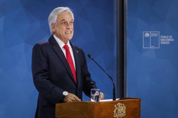Comisión revisora aprueba acusación constitucional contra Piñera