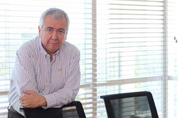 Gonzalo Cordero: “Si alguna crítica se le puede hacer al gobierno, es al ritmo con que fue haciendo concesiones a cambio de nada”