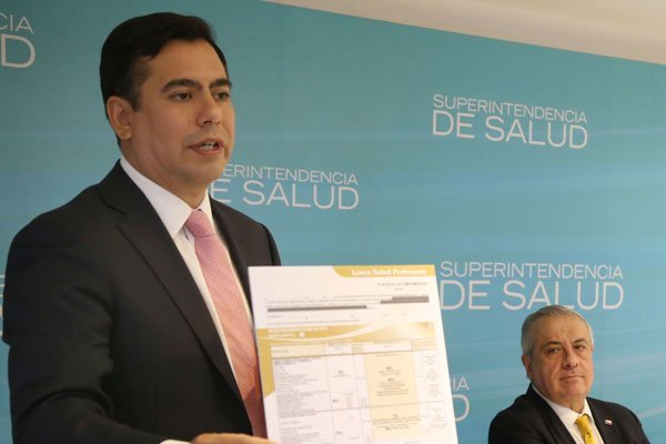 Poner fin a diferencias por género costará a las isapres la mitad de sus ganancias anuales