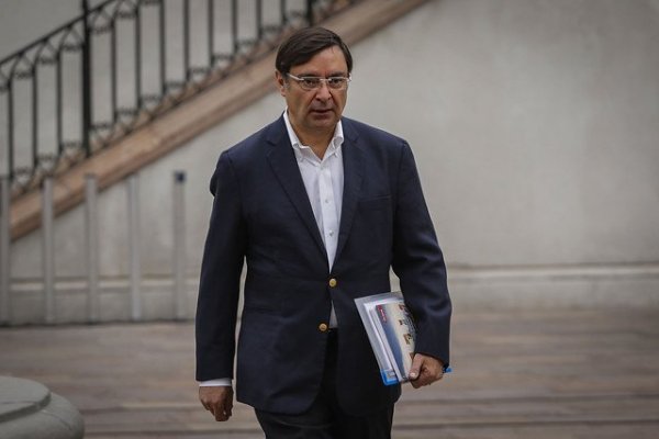 Gobierno respalda a intendente: “Hay que recuperar los espacios públicos”