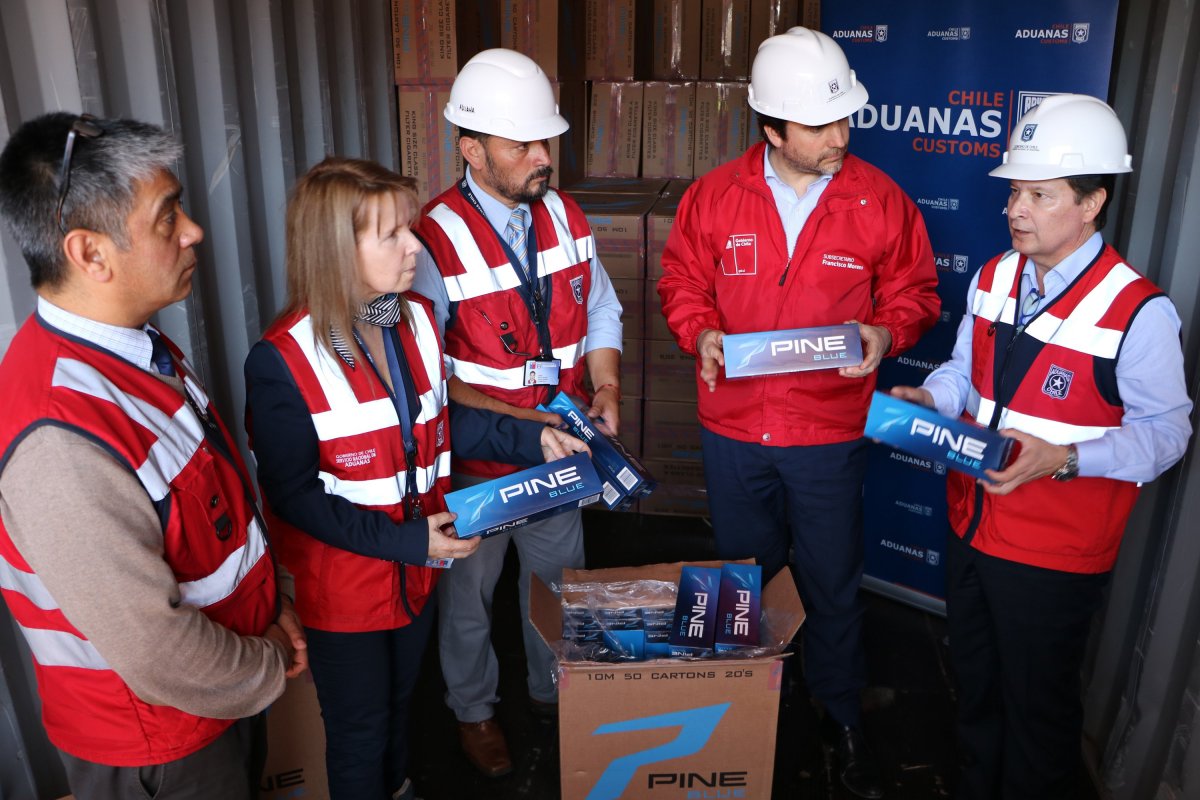 <p>Aduanas incautó casi 12 millones de productos falsificados y 14 millones de cajetillas de cigarrillos este año</p>