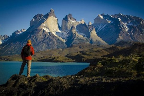 <p>Llegada de turistas extranjeros a Chile cae 37% en noviembre por impacto de crisis social</p>