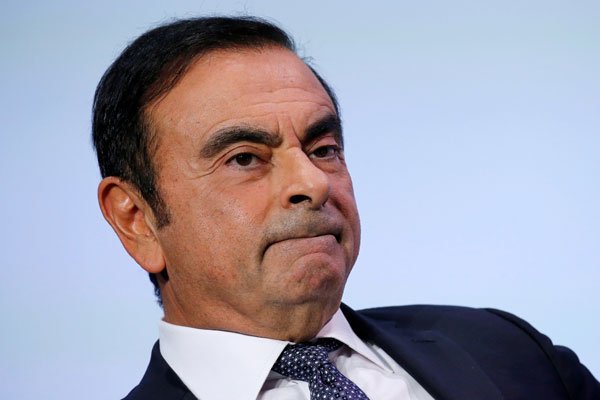 Ghosn tenía dos pasaportes franceses y pudo usar uno para entrar al Líbano