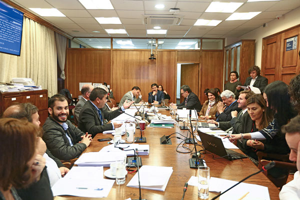 Los cinco proyectos que se discuten en el Congreso y que pueden transformar la industria financiera