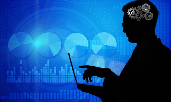 Estudio estima que potenciar uso de IA en Chile podría duplicar el empleo y el PIB a 2030