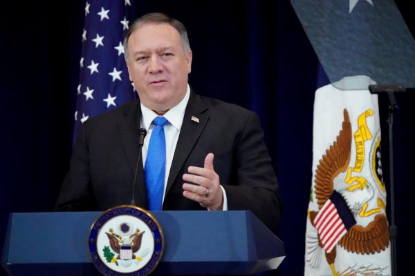 Pompeo rechaza ataque a base aérea iraquí y pide "hacer rendir cuentas a los responsables"