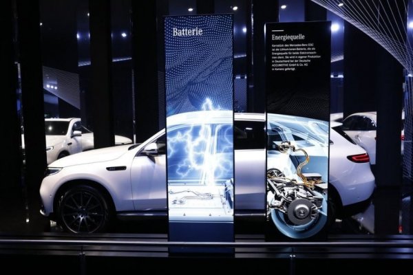 <p>Bloomberg</p>