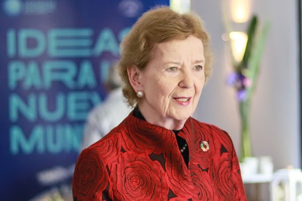 Expresidenta de Irlanda ante cambio climático: “Nos estamos quedando sin tiempo”