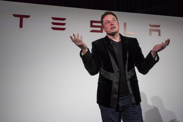 Tesla rompe un techo y supera los US$ 100.000 millones en valor de mercado