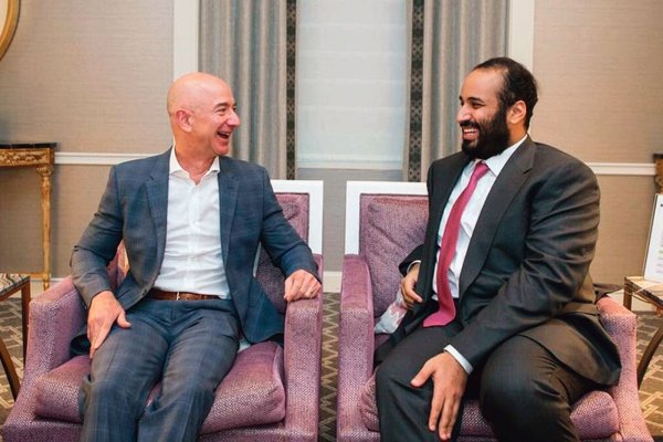 El celular del multimillonario Jeff Bezos habría sido hackeado por el príncipe de Arabia Saudí