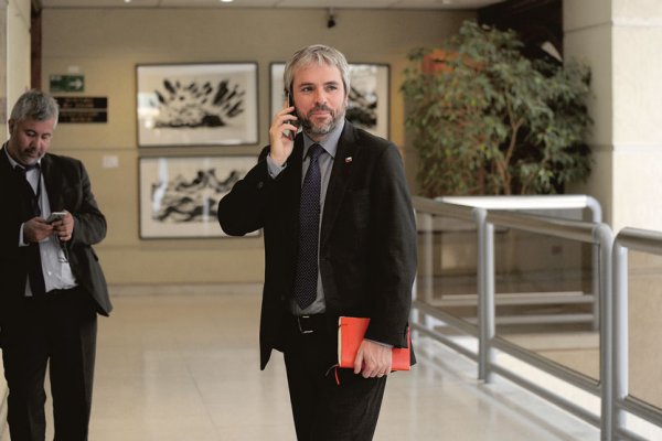 Blumel hace un llamado a la oposición para que reforma de pensiones se apruebe esta semana en la Cámara