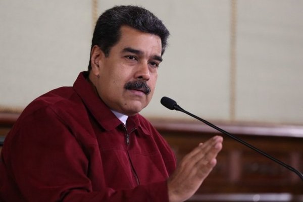 <p>Maduro propone privatizar petróleo ante desplome económico de Venezuela</p>