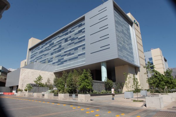 Clínica Las Condes nombra a Andrés Illanes como nuevo gerente general