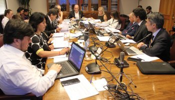 Comisión de Agricultura aprobó por unanimidad el carácter temporal de los derechos de agua y extinción por no uso