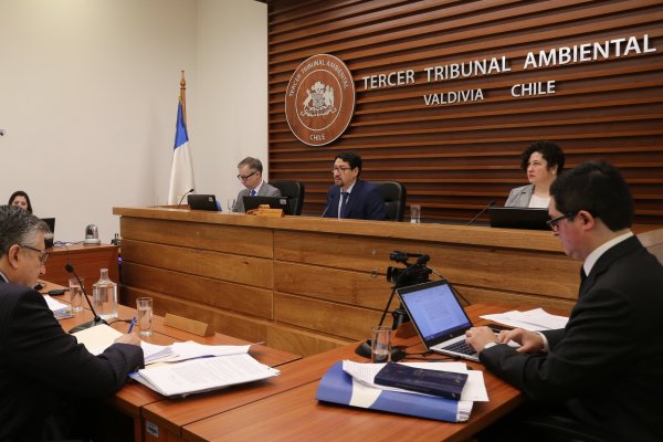 Tribunales Ambientales preparan documento para mejorar la Ley
