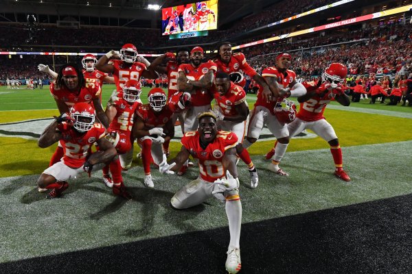 Super Bowl atrae a 102 millones de espectadores, más de lo esperado
