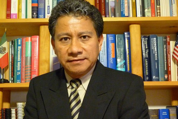 Coutiño destaca avances en rubros no mineros: “Es una buena señal”
