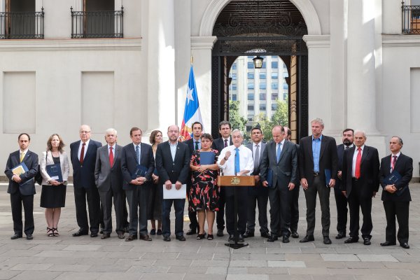 Mesa Nacional del Agua plantea tres ejes para enfrentar megasequía y traza curso de acción 2020