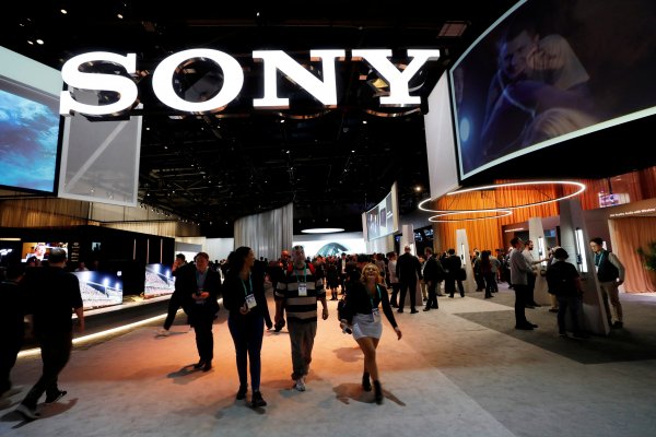 Sony se suma a Amazon, LG y Ericsson y cancela su presencia en el Mobile de Barcelona