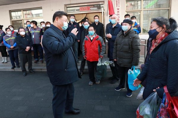 <p>Xi Jinping recorrió una zona el este de Beijing para “investigar y guiar” el trabajo de control de epidemias. Foto: Reuters</p>