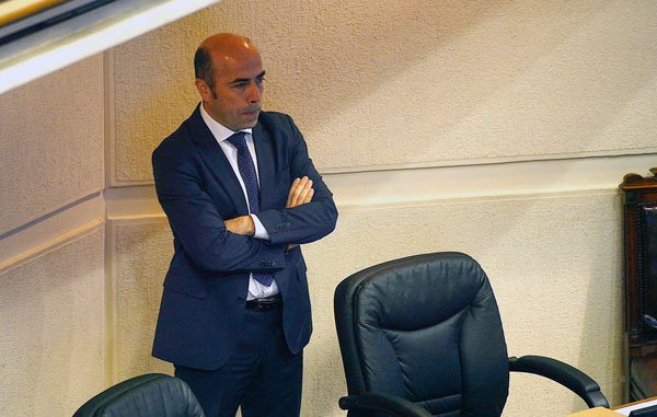 Contraloría ordena al gobierno iniciar "a la brevedad" revisión de norma de emisión para centrales termoeléctricas