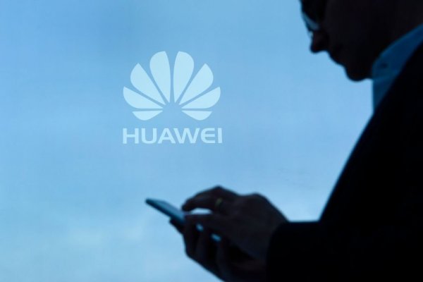 EEUU acusa a Huawei de robar secretos y colaborar con Irán y Corea