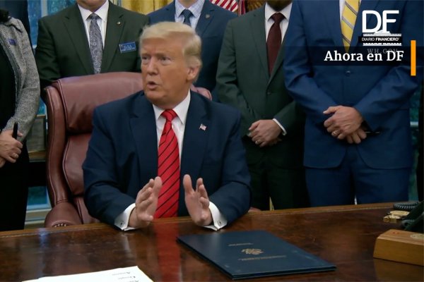 <p>Ahora en DF: Trump quiere desviar más dinero para la construcción del muro en México</p>