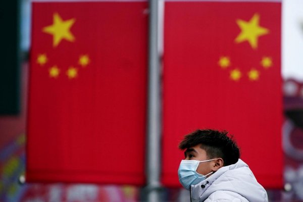 Bancos de inversión se muestran pesimistas ante avance del coronavirus y aplican fuertes recortes al PIB de China