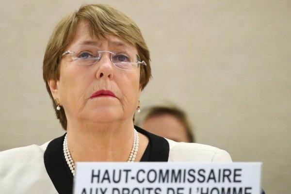 Bachelet insta a los estados miembros de la ONU combatir la discriminación a las personas con coronavirus